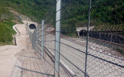 剛性防護網(wǎng)